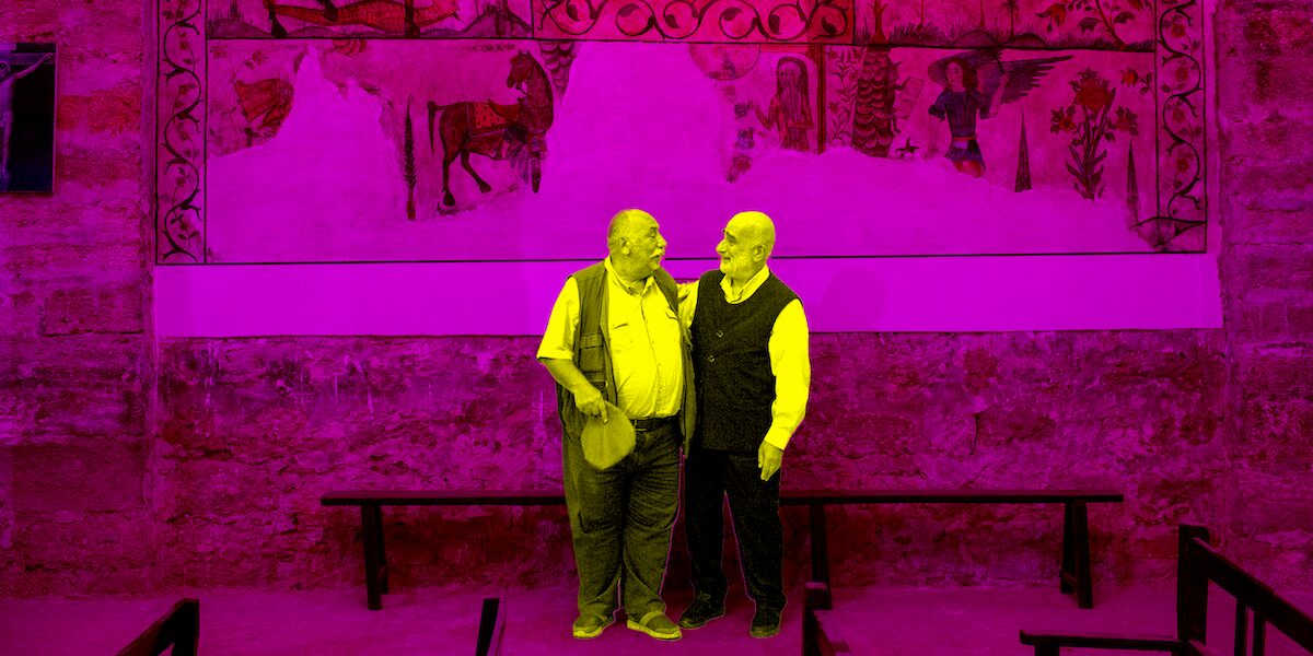 Pakrat Estukyan ve Yetvart Tomasyan'ın birlikte poz verdikleri bir fotoğraf