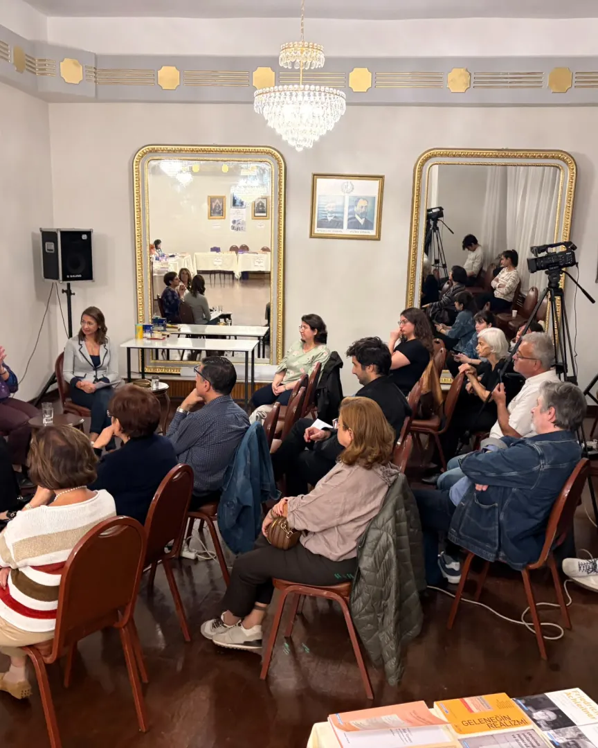 people listening to sepakers