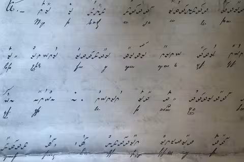 hamparsum notalarının olduğu bir defter sayfası fotoğrafı