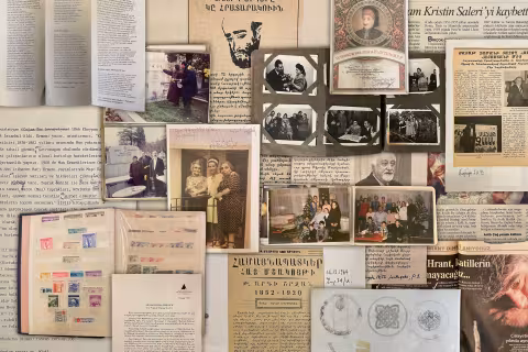 Gazete kupür ve fotoğraflarından bir kolajla arşiv içeriği yansıtılmış