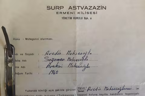 arşivde yer alan evraklardan bir kilise yazışması örneği fotoğrafı