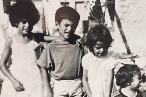 bir grup çocuğun fotoğrafı