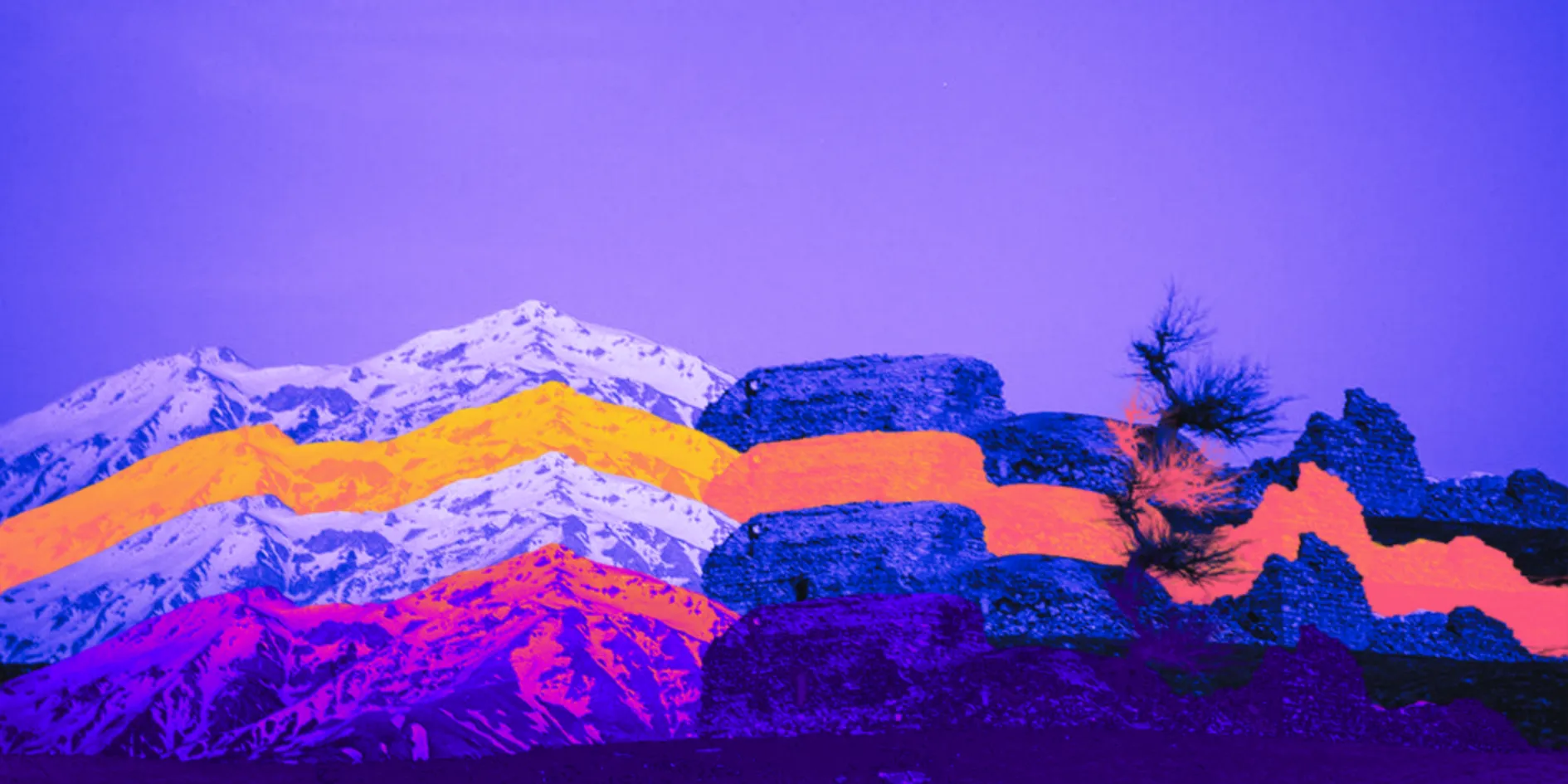 Komk köyünün kilise kompleksinin harabeleri. Fotoğraf: Norair Chahinian. (Kaynak: Houshamadyan)